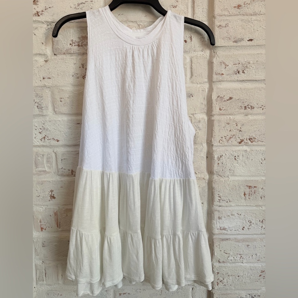 Free People White Sleeveless Open Back Top XS Boho Flowy Tiered Tunic Tank